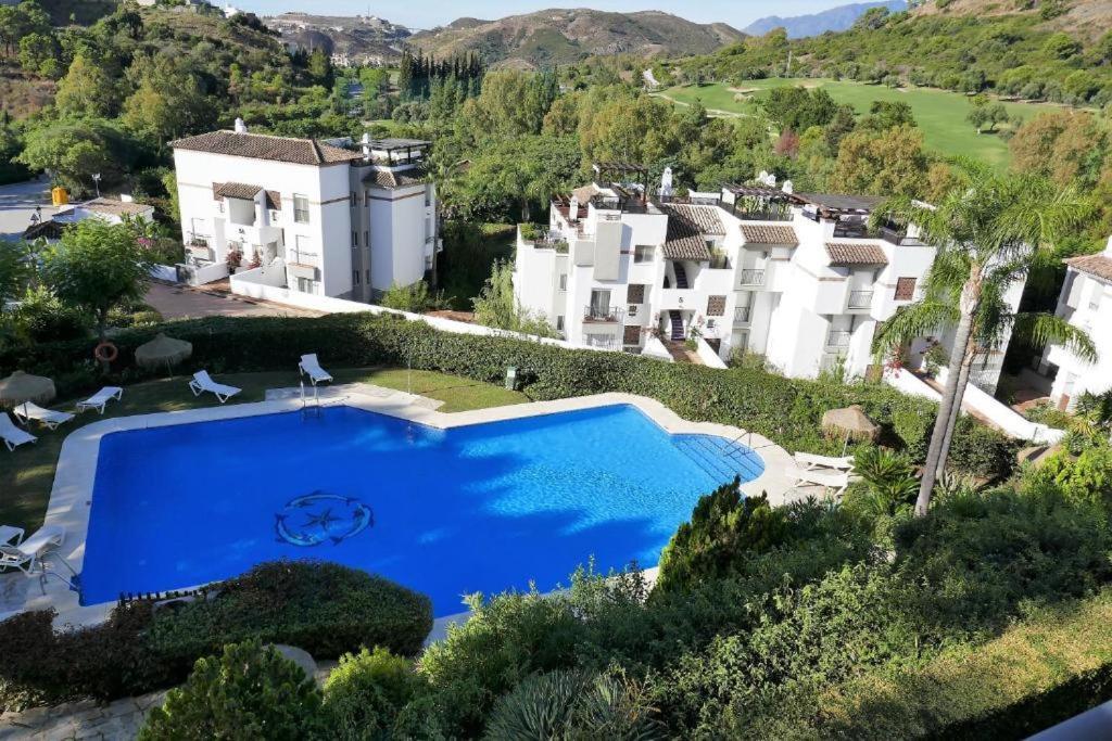 El Lago De Los Arqueros 2 Bedrooms Penthouse En Benahavis Benahavís Exterior foto